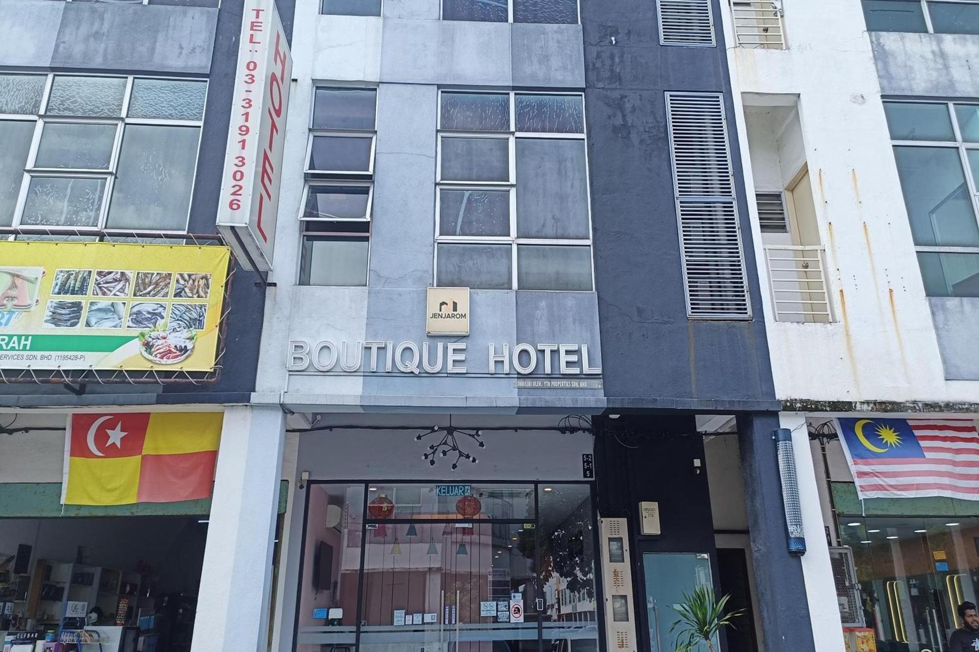 Jenjarom Boutique Hotel Banting  Eksteriør bilde